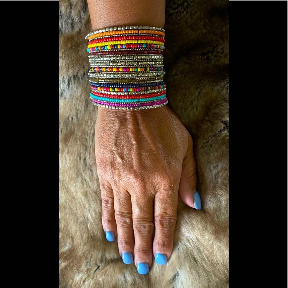 BOHO Beaded bracelet easy on, the back opens right up!